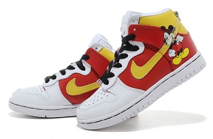 Nike-Dunk-Mickey-Mouse-Sneakers-Red-Yellow-White_2
