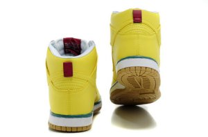 Yellow-Nikes-Angry-Birds-High-Tops-Dunks-Shoes_3